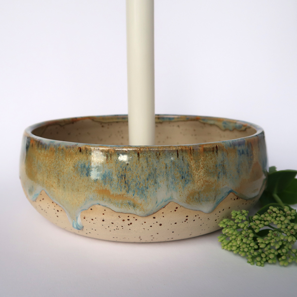 Runde Kerzenschale, handgetöpfert