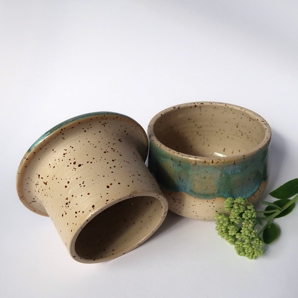 Französische Butterdose, Handgemachte Keramik, Unikat, Butterfass, Glasur, grün, mintgrün, grün